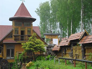 Friendship avenue in Kolotilovka