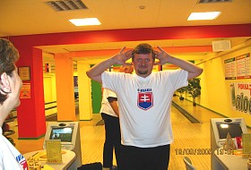 открытие соревнований сопряжено с поднятием тяжестей....