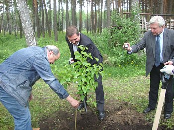 Viktors Danilohs Draudzības alejā