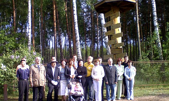 Members of club on avenue of Friendship