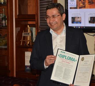 Awarding honorary awards of the Diplomatic Economic Club of the Ambassador of Uzbekistan Afzal Artikov