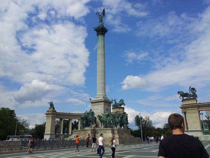 Будапешт памятник тысячелетия Венгрии