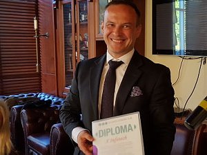 Kluba goda diploms kompānijai X Infotech