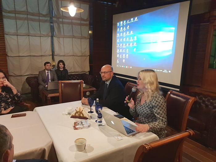 Tourism evening in the Diplomatic Club in Riga. Dmitry Kamenkov and Margarita Shalaeva