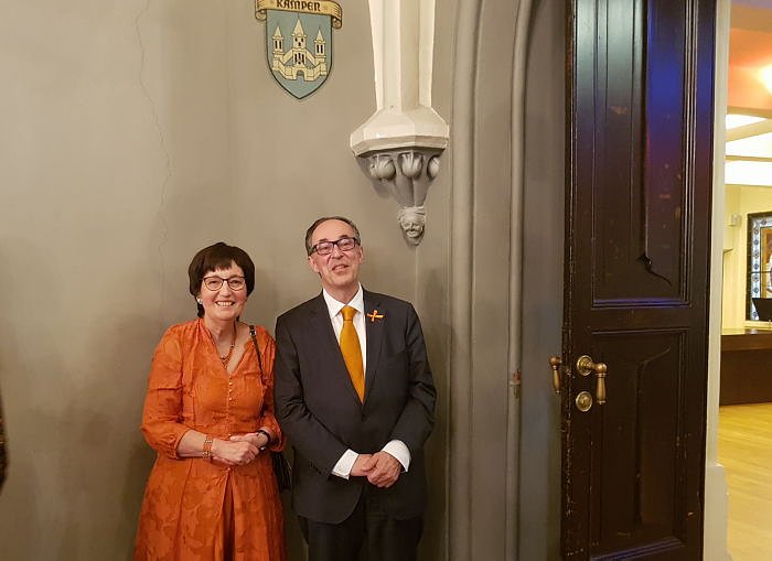 Посол Королевства Нидерландов в Латвии Питер Лангенберг с супругой  Миеке Лангенберг