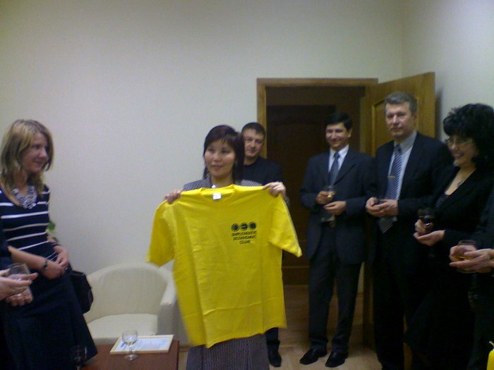  2008. gads — kluba dzeltenais krekls — Kazahstānā !