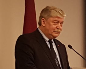 Посол России в Латвии Евгений Лукьянов