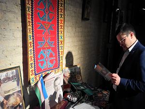 Прием в Риге, посвященный Дню Конституции Узбекистана. Андрей Козлов секретарь Посольства Украины в Латвии